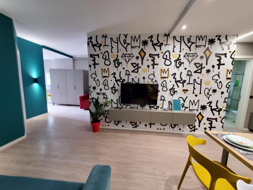 Helga'S Deluxe 3 Apartment Τίρανα Εξωτερικό φωτογραφία