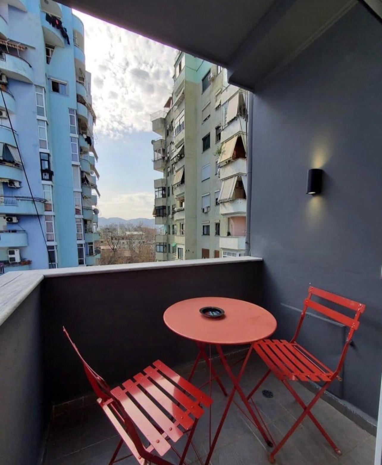 Helga'S Deluxe 3 Apartment Τίρανα Εξωτερικό φωτογραφία